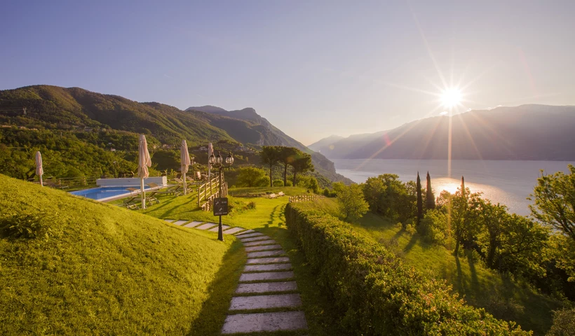 Mediterrane Villa mit traumhaftem Seeblick