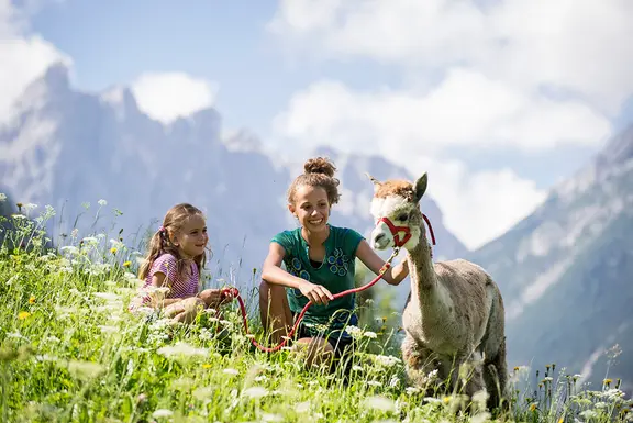 Echt cool: Naturdetektivcamps in den Familienhotels Südtirol