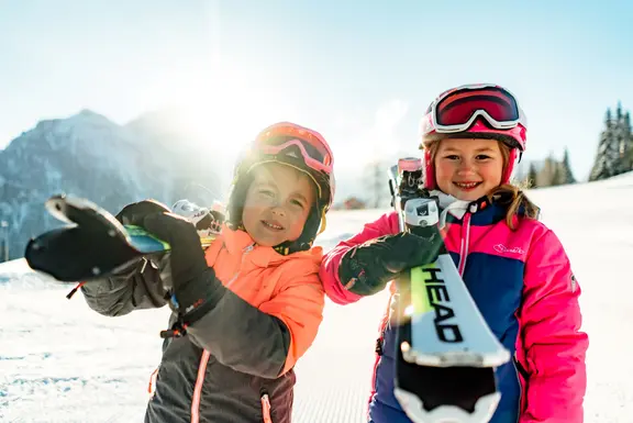 Erschwinglicher Skiurlaub für die ganze Familie am Nassfeld