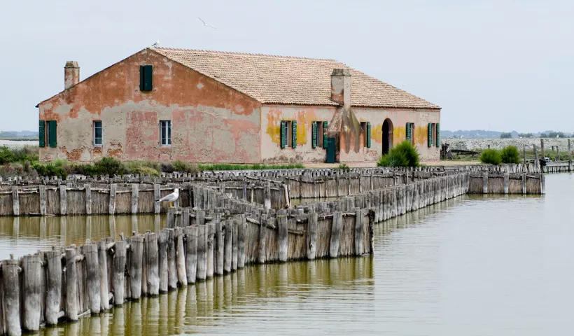 Die unberührte Wasserstadt Comacchio – der Geheimtipp an der Adria