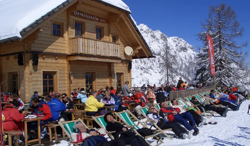 Neuschnee, Hütten-Unikate und grenzenlos gute Kulinarik