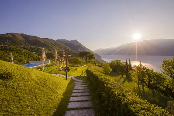 Mediterrane Villa mit traumhaftem Seeblick